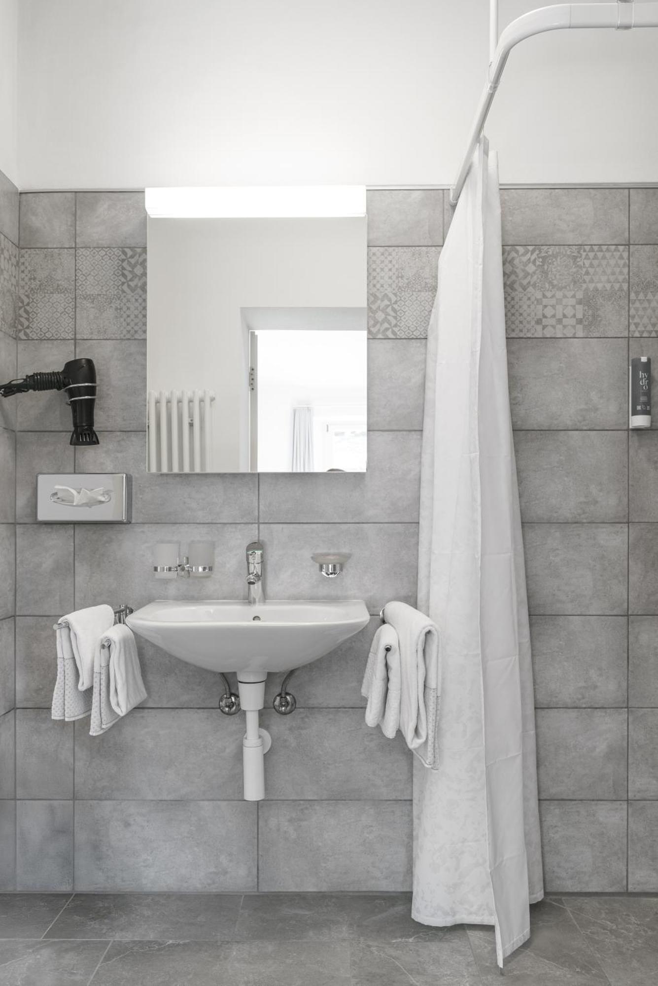 Ca' Del Borgo, Rooms & Suites Poschiavo Oda fotoğraf